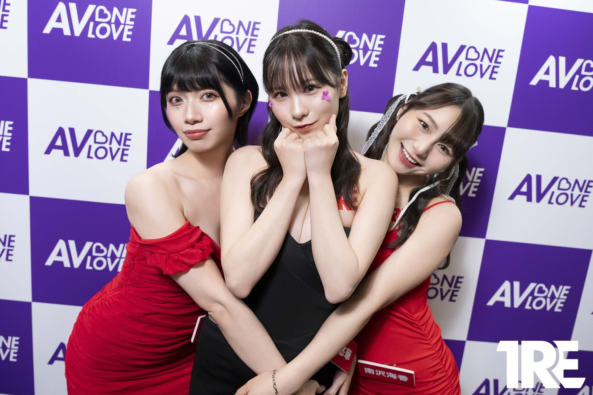 AVONELOVE💜村上悠華X南沢海香X石原希望💜萬楽巴士 的活動圖片